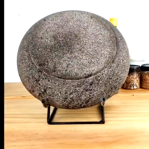 Dudukan tempat simpan cobek dan ulekan kayu