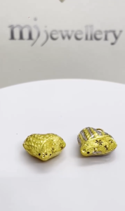 MJ Jewellery 375/9K Gold Love Pendant B005