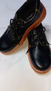 GIÀY BẢO HỘ LAO ĐỘNG ĐẾ KẾP CHỈ VÀNG MŨI THÉP CHỐNG ĐINH CHỐNG DẦU CHỐNG TRƠN TRƯỢT