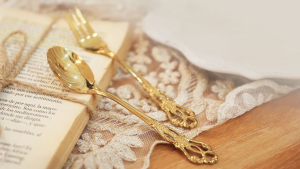 Sendok teh Tebal Mahkota/SendokMewah Bahan Tebal High Quality sendok teh warna gold dan silver(SM)