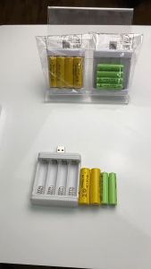 NEW AA Battery Charger with 4 pcs 2A/3A Rechargeable Battery AA/AAA Batteries Charging Charge TOY BATTERY REMOTE BATTERY.