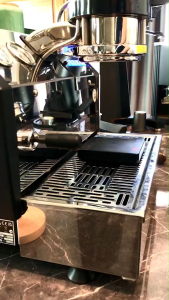 เมล็ดกาแฟคั่ว รัม วนิลา Rum vanilla barrel by custard apple roaster