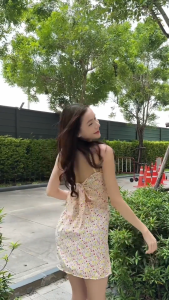 Jai Jai Dress เดรสสายเดี่ยวดีเทลสายผูกหลัง  ผ้าไหมอิตาลี