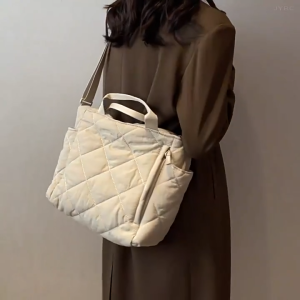 Comelnya Woman Nylon Plaid Cloud Puffed Tote Bag Padded Large Capacity Lightweight Versatile Beg Wanita Berlapis dan Ringan