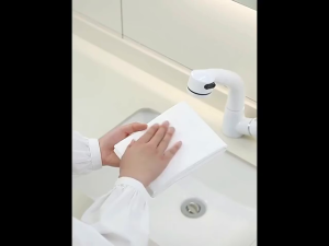 Disposable Bath Towel One Time Face & Bath Travel Towel Cotton Soft Thickened Travel Towel Portable Multipurpose Hotel Travel Quick Drying Towel 一次性浴巾毛巾