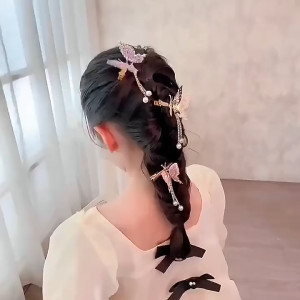 Jepit Rambut Kupu Kupu Bergerak: Aksesoris Rambut Unik untuk Anak & Dewasa