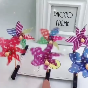 At.Houseone กิ๊บติดผม รูปกังหันลม หมุนได้ หลากสี ของเล่นสําหรับเด็กผู้หญิง จํานวน 1 ชิ้น