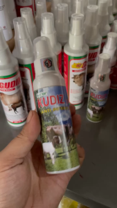 Kudiz Spray: Solusi Anti Infeksi Kulit & Obat Scabies untuk Hewan Ternak