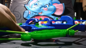 Đồ Chơi Vận Động Bé Làm Cung Thủ Đồ Chơi Thể Thao Trẻ Em Bộ C.ung T.ên Có Đèn Led Size 61cm ( Bộ gồm 1 Cung 3 Mũi Tên ) 02094