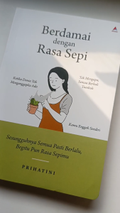Buku Self Improvement Berdamai dengan Rasa Sepi