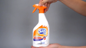 Nước tẩy bồn cầu Sio nước tẩy nhà vệ sinh dạng xịt hương thảo mộc tiện lợi dung tích 750ml - Happ Life 4U