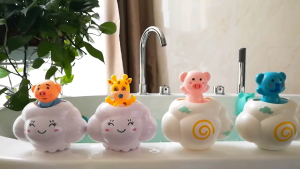 จัดส่งฟรีของเล่นอาบน้ำ เมฆฝน ไข่เป็ด ของเล่นน้ำฟักไข่เด็ก ของเล่นในห้องน้ำเด็ก เครื่องพ่นน้ำ