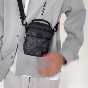 Freeknight Tas Selempang Pria Keren Multifungsi Anti Air Waist Bag Waterproof Sling Bag Pria Trendy TS309