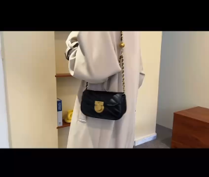 mimi sale กระเป๋าสะพายข้างผู้หญิงมี 4 สีให้เลือกหนังนิ่ม pu สามารถใส่โทรศัพท์ได้ทุกรุ่น-EP52X