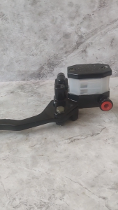 (OSK) MASTER REM ATAS ASSY PLUS HANDLE THUNDER 125