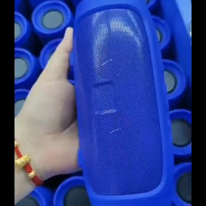 ลำโพงบลูทูธ Charge3 Mini พลังเสียงสเตอริโอ ให้เสียงที่เป็นธรรมชาติ เสียงใส มีมิติ เสียงดัง เบสหนัก เสียงที่เป็นเอกลักษณ์ รับประกันสินค้า