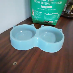 VIPPet ชุดชามให้อาหารสัตว์เลี้ยง ชามให้อาหารและน้ำสำหรับสุนัขและแมว ชามข้าวแมวชามใส่น้ำ