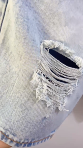 Celana Jeans Pendek: Ukuran & Bentuk Cocok