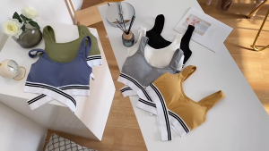 Áo Croptop Thể Thao Không Gọng Chống Rung Có Mút Ngực Kiểu Dáng Âu Mỹ Ôm Sát Tôn Dáng