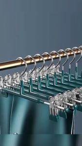 BLUE WHALE 【1ชิ้น】ไม้แขวนก้ามปู สามารถหนีบได้ทั้ง เสื้อ กางเกง กระโปรง ถุงเท้า ปรับระดับได้แข็งแรงสเเตนเลส เคลือบซิลิโคนตรงไม้หนีบเพื่อการหนีบจับที่ดีที่สุด