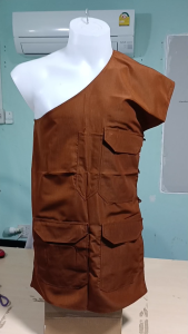 เสื้อ ผ้าพระ อังสะ พระ 3 กระเป๋า สีแก่นบวร ผ้าหางกระรอก อังษะ พระ เณร สังฆภัณฑ์ (ร้านโชคดี โปรดักส์)