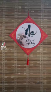 Bán lẻ giấy viết thư pháp đủ mẫu đủ kích thước giá bán là 1 tờ (chỉ bán giấy ko bán trục treo)