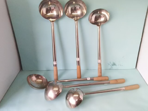 Irus Soup Stainless Steel Tebal Gagang Kayu Anti Panas ukuran Jumbo (15cm) -  L (135cm) -  M (12cm) / Da Chu