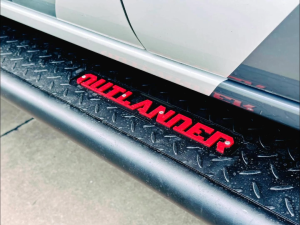บันไดข้างออฟโรด ตีนเป็ด รุ่นฮันเตอร์ (Hunter side steps) บันไดข้างแผ่นลายกันลื่น 4x4 บรรจุภัณฑ์แฟชั่น รถกระบะและเยสยูวีทุกรุ่น สำหรับ OUTLANDER4x4