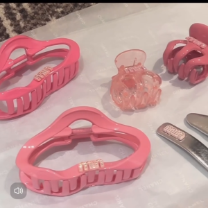 Kẹp tóc đuôi ngựa Doudou Cặp tóc nữ 5cm Kẹp càng cua màu hồng Kẹp tóc xinh phong cách Hàn Quốc ZJ127