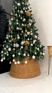 Detachable Rattan Christmas Tree Skirt Base Hand-woven Removable Eco-Friendly PE Xmas Tree Collar Basket Diameter 50 cm Iron Frame Christmas Ornament