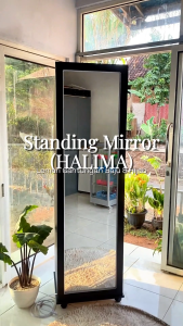 Adapta -Standing Mirror Hijab & Gantungan Baju Dengan Roda - Lemari Hias Hijab dan Baju Warna Hitam