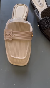 Sandal Slop Bustong Wanita Jelly Karet Trendi LDG 310