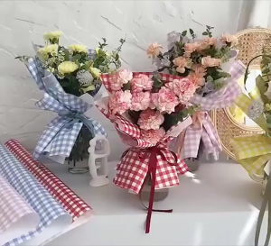 20 LEMBAR Kertas Buket Taplak Cellophane Lembaran Bunga Wrapping Paper Square Pattern Motif Kotak 6012