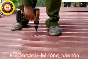 Máy khoan pin Dewalt 72v hàng chính hãng nhập ngoại máy khoan cầm tay 3 chức năng có búa tặng kèm phụ kiện 24 chi tiết