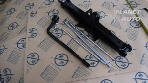 Toolkit Set Dongkrak Mobil 2 Ton Kunci Roda 21mm & Pemutar Dongkrak Mobil