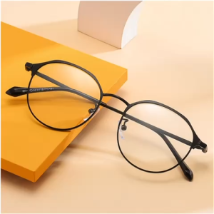 Kacamata Lensa Photocromik Minus Optik 0.25-6.00 Frame Oval Bahan Titanium Famego Terbaru