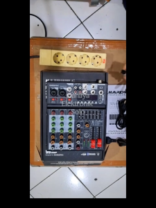 Mixer Audio 4 Channel Hardwell Reverb 4 Pro Mic Audio Reverb-4 Pro Reverb4pro Original