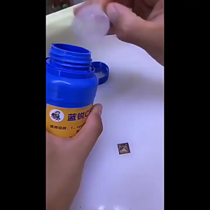 Nước tẩy keo đen CPU Lanrui 250ml