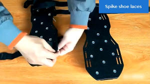 1 Pair Epoxy Aerating Spikes Shoes Outdoor Gardening Nail Shoes Loose Soil Tool Shoes Short Spikes Aerator Shoes