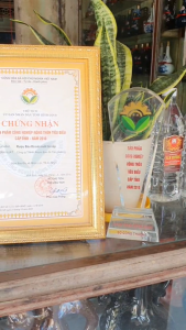 Rượu bàu đá ĐẬU XANH - TÂM HƯỜNG 1 lít 2 Lít 5 Lít - Đặc sản Bình Định- Làng Nghề truyền thống BÀU ĐÁ OCOP -  rượu đậu xanh rượu ngâm thuốc quà tặng.