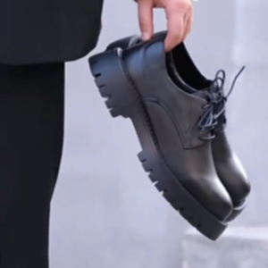 Sepatu Formal Pantofel Docmart Pria Loafers: Sepatu Casual Hitam Keren & Terbaru