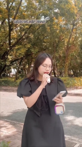 Loa Bluetooth Karaoke Mini K12 kèm 2 mic 3 màu không dây công suất cao - Loa Công Xuất cao Dễ Nghe Dễ Sử Dụng