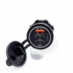 รถจักรยานยนต์ รถยนต์ RV เรือยอชท์ ที่ชาร์จในรถยนต์ทั่วไป ดัดแปลงรถ อลูมิเนียมอัลลอยด์ 3 อินเทอร์เฟซ USB QC30+PD+PD พร้อมสวิตช์ กันน้ำ 12-24V Apple vivox ที่ชาร์จโทรศัพท์มือถือ Xiaomi PDQC USB ชาร์จเร็ว