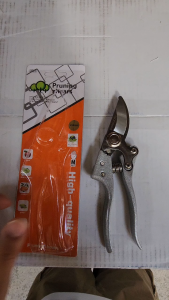 Garden Pruning Shears with Aluminium Handle
