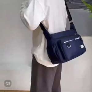 CODฟรีค่าส่ง กระเป๋าสะพายข้าง กระเป๋าผ้าไนลอน สไตล์เกาหลี กระเป๋าสะพายไหล่ สะพายข้าง สำหรับผู้ชาย จุของได้เยอะ น้ำหนักเบา ช่องเก็บของเยอะ กันน้ำ กระเป๋าลำลอง ใช้ได้ทั้งชายและหญิง