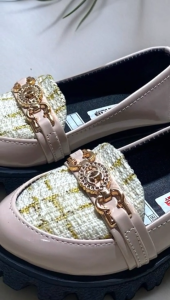 Sepatu Anak Perempuan Model Korea Docmart: Pilihan Tepat untuk Anak Anda