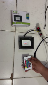 LAMPU SOROT RGB 10 WATT WARNA WARNI LED 220V SMD