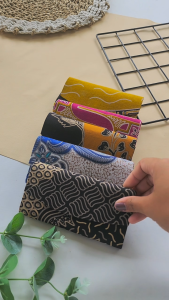 Souvenir 20pcs Dompet Batik Lipat Panjang / Pouch Batik Pernikahan Unik