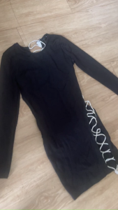 Đầm FOREVER 21 WGA APPAREL DRESS-SHORT LE BLACK 11-F có dây buộc hở từ chân cổ xuống bên hông size SX của Mỹ