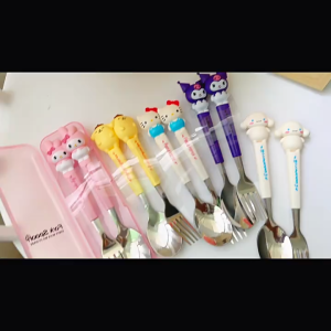 Set Sendok Garpu FORK SPOON Share With My Friends SANRIO / Sendok Garpu Karakter Sanrio Panjang / Sendok Anak Karakter / Alat Makan Kartun Sanrio / Alat Makan Hello Kitty Kuromi Melody Pompurin Cinnamoroll